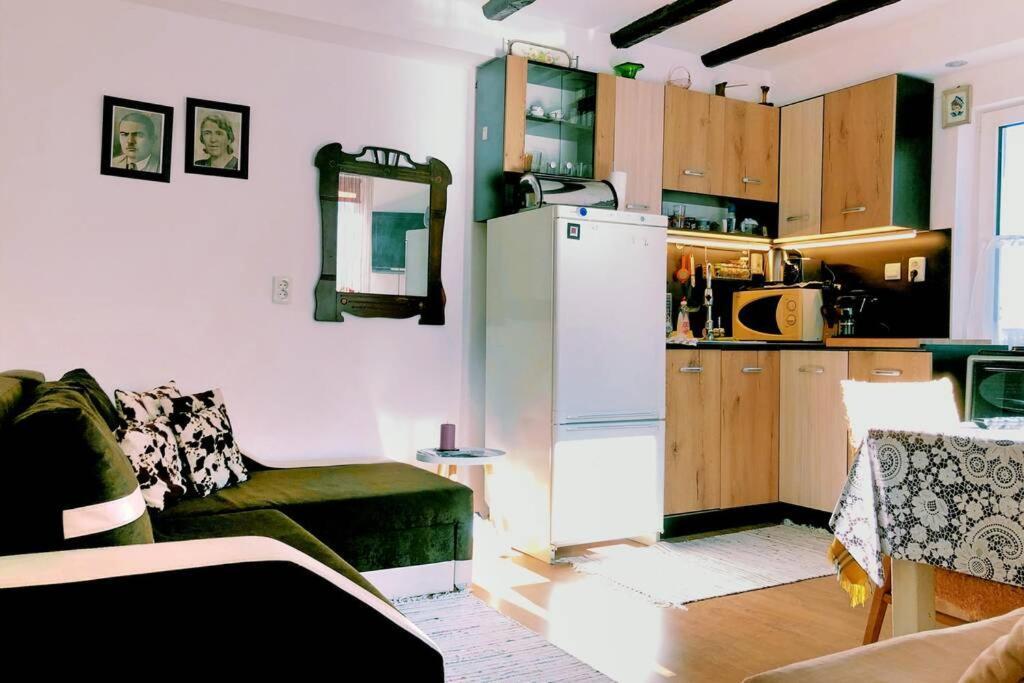 Ferienwohnung Нouse With Cute Little Yard Plowdiw Exterior foto